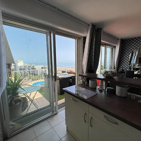 T3 Avec Terrasse Et Vue Mer, Parking, Wi-fi - 6 Personnes - Fr-1-81-590 *